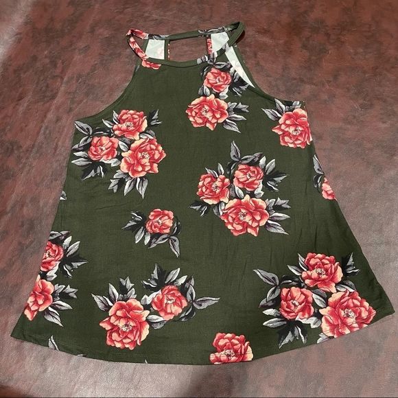 Nine Britton Blaine‎ Back Keyhole Knit Halter Top - Picture 4 of 10